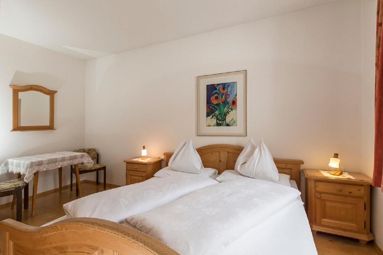 Hotel Schoenblick セスト エクステリア 写真