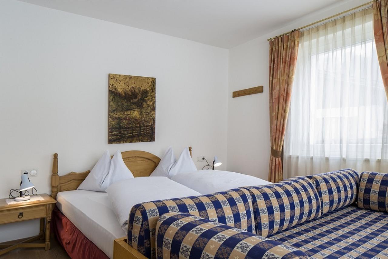 Hotel Schoenblick セスト エクステリア 写真