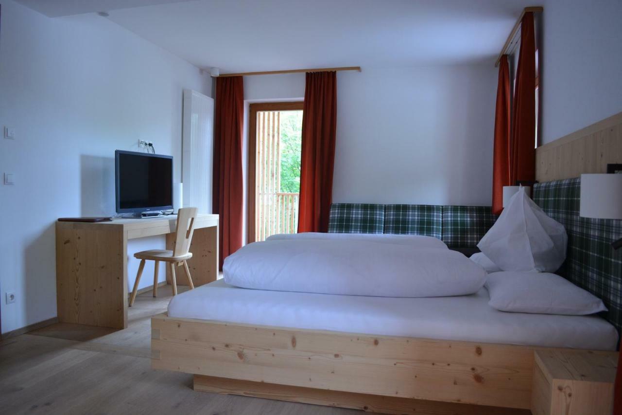 Hotel Schoenblick セスト エクステリア 写真