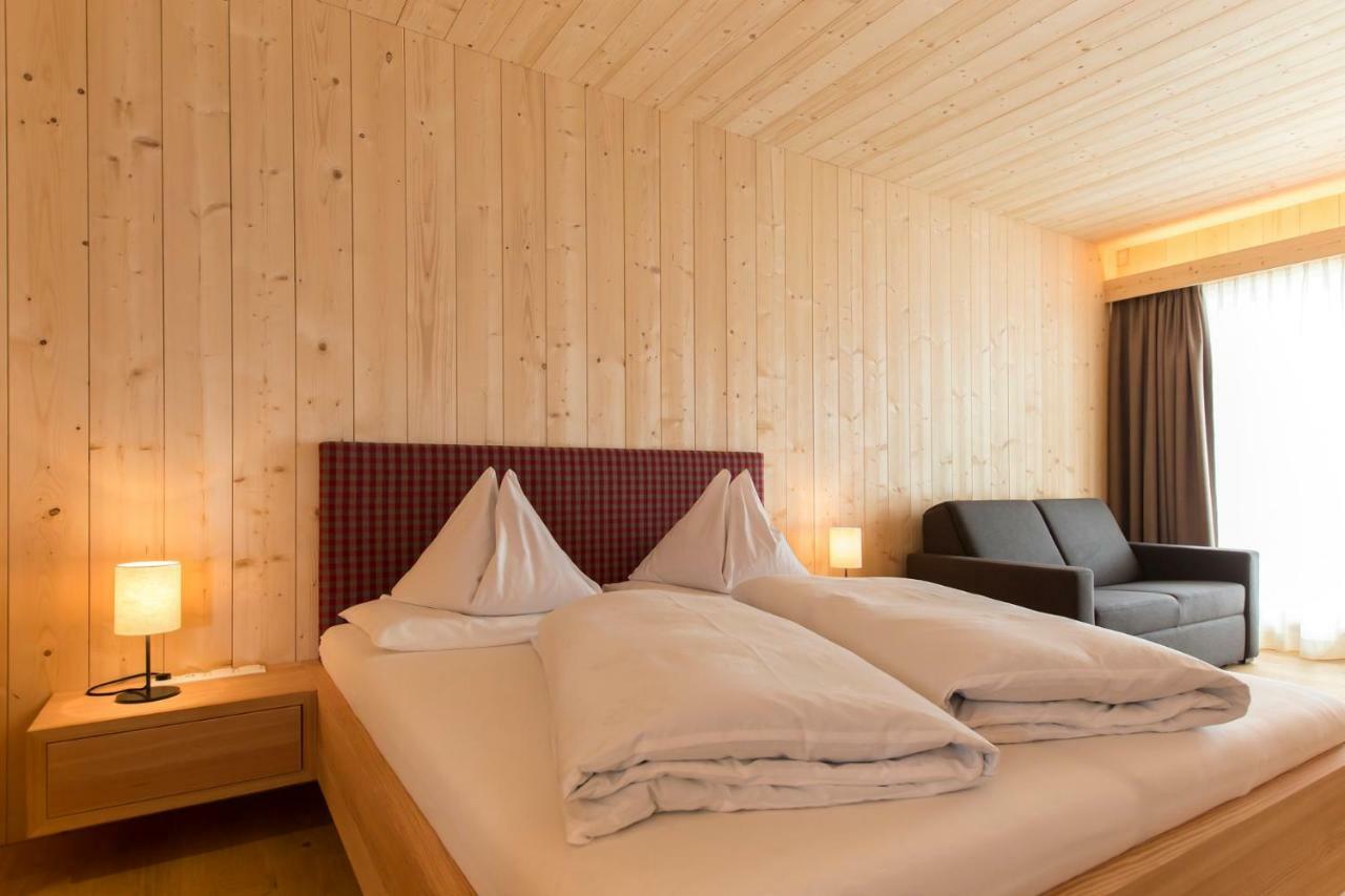 Hotel Schoenblick セスト エクステリア 写真