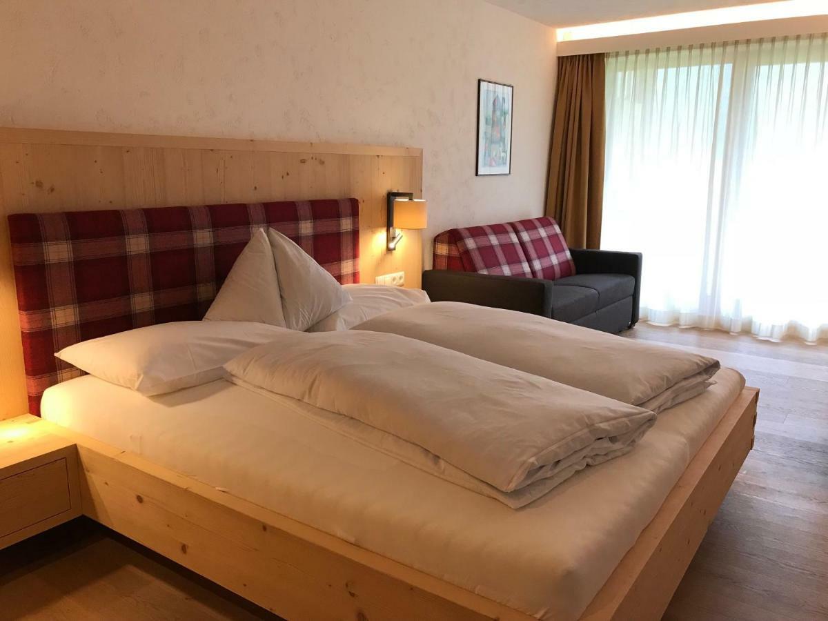 Hotel Schoenblick セスト エクステリア 写真