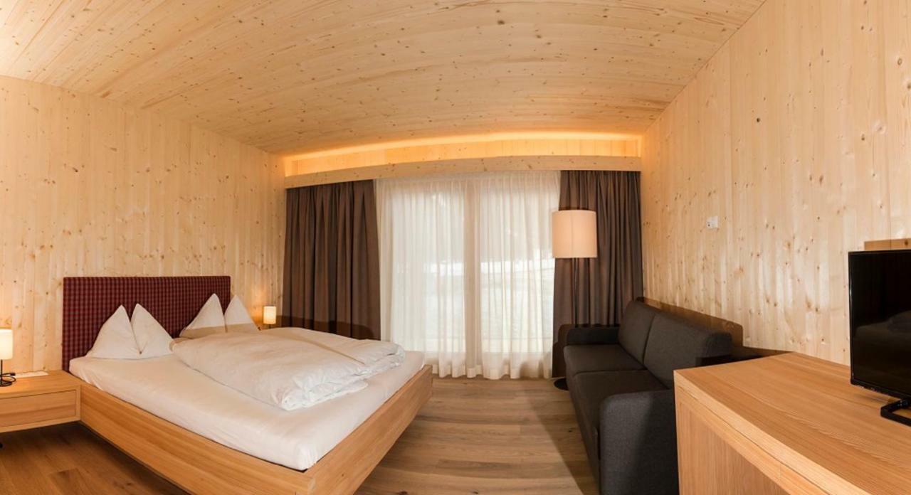 Hotel Schoenblick セスト エクステリア 写真